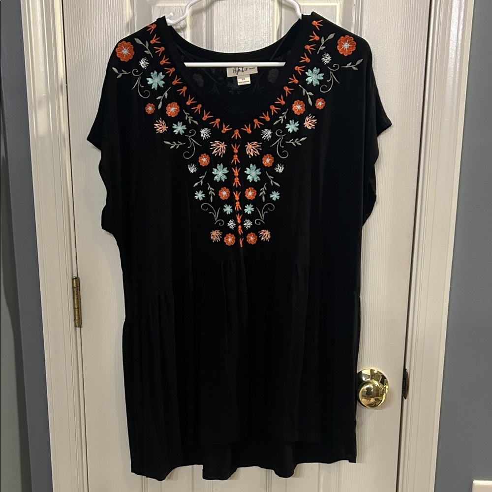 ⚜️ Style & Co. Black Blouse with Colorful Embroidery